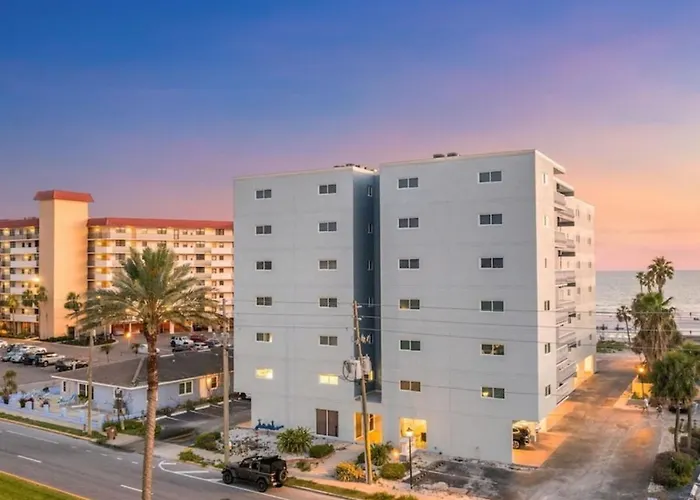 Retreat In Redington Shores * Clearwater Beach