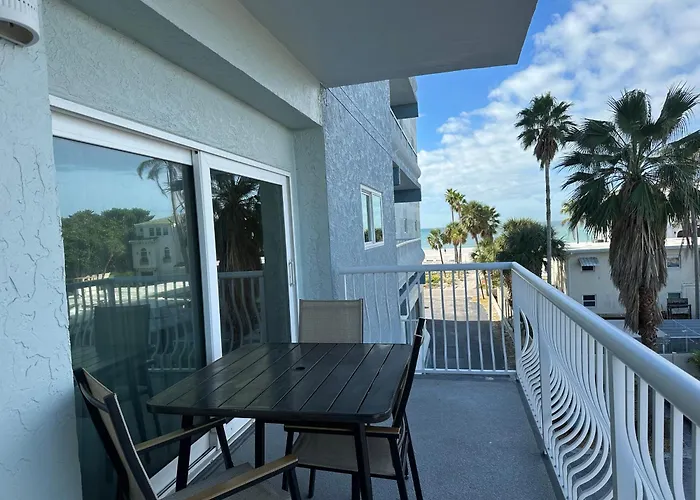 Retreat In Redington Shores Apartment