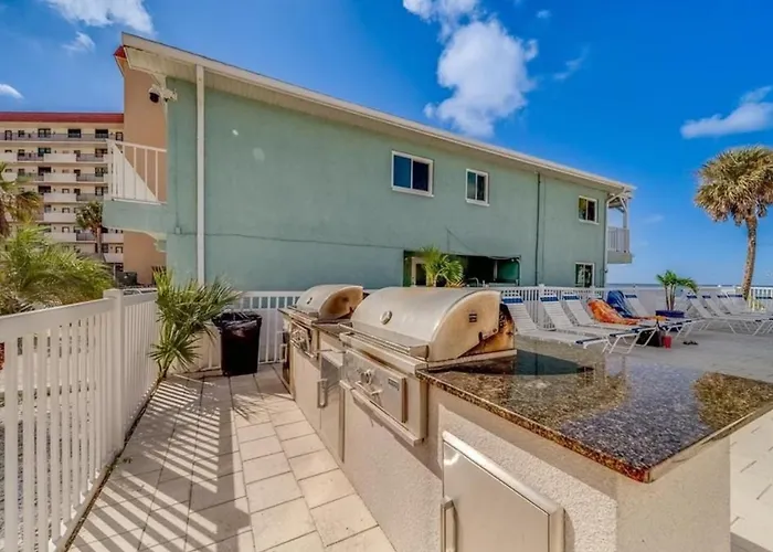 Retreat In Redington Shores Apartment *