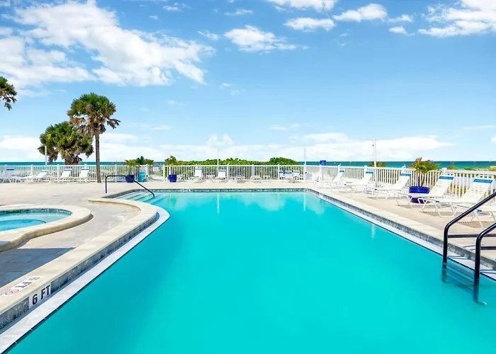 Apartment Retreat In Redington Shores Clearwater Beach